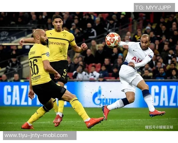 前阿森纳门将策划拳击赛切尔西热刺传奇球员同台竞技